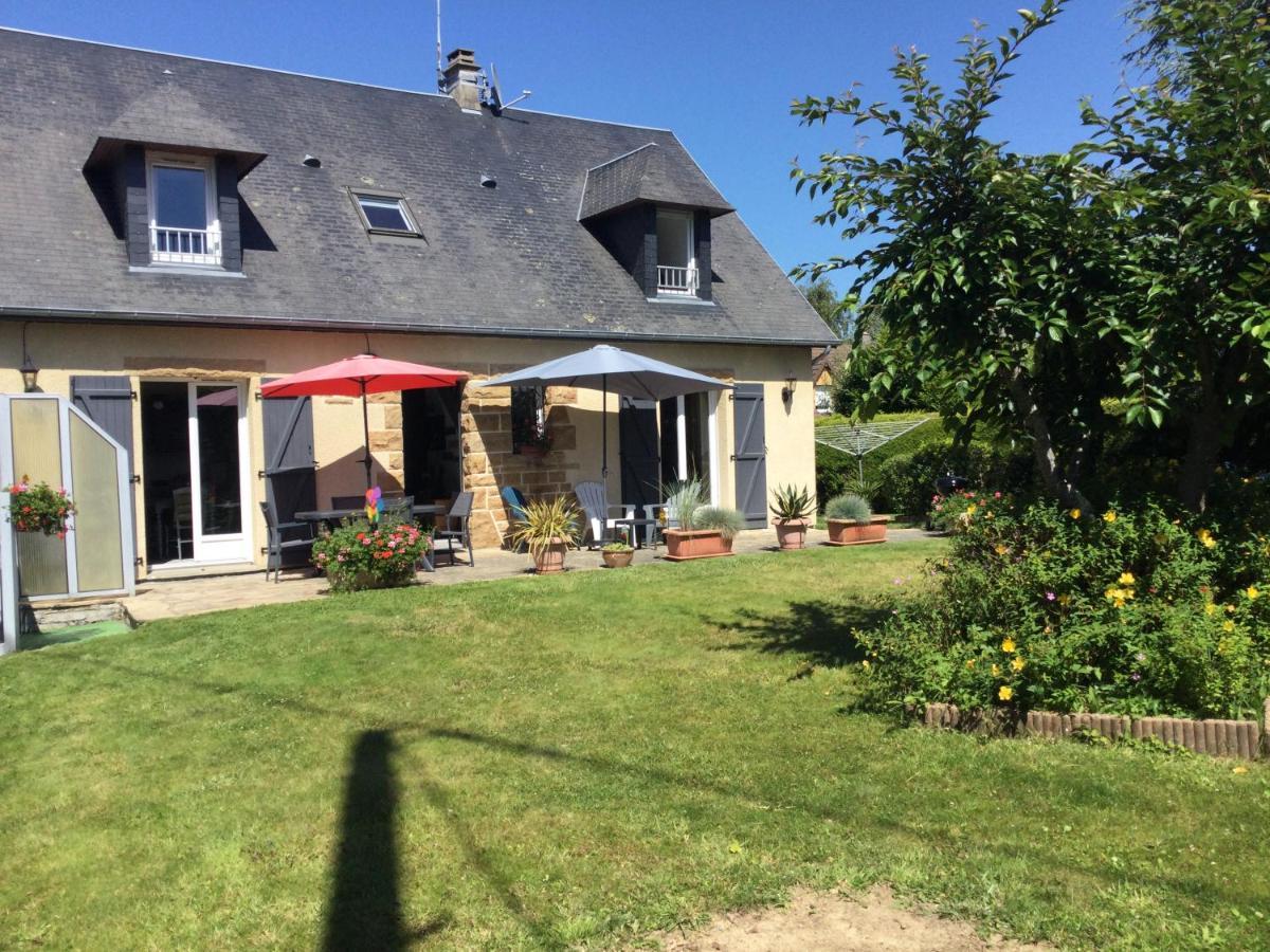 Coup De Coeur Assure ! Calm Comme A La Maison ! Maison Spacieuse Avec Grande Terrasse Pour 2 A 5 Personnes Proximite Granville Et Mer Avec Wifi Et Parking Gratuits Eksteriør billede